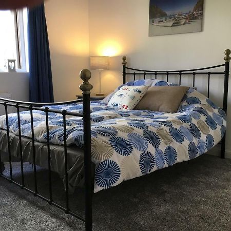 Вилла Stunning 4 Bed Townhouse In Central Долиш Экстерьер фото